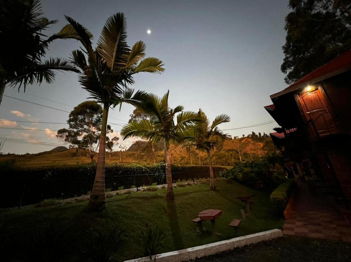 El Cielo Jardin Hotel Exterior foto